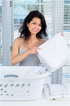 保姆臨時工多少錢一天？揭秘臨時保姆市場價格與服務(wù)內(nèi)容