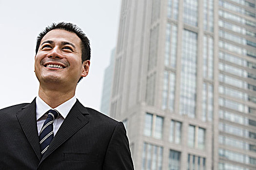 深圳保姆一個月多少？揭秘深圳保姆市場的價格與選擇