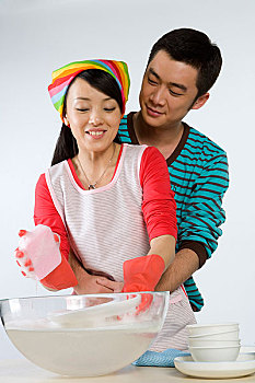 家保姆多少錢(qián)一個(gè)月？揭開(kāi)家政服務(wù)價(jià)格背后的秘密
