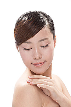 上海做保姆一個(gè)月多少錢？揭秘上海保姆市場(chǎng)的薪資與需求