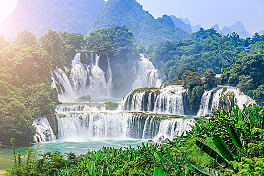 改皮衣，打造專屬個(gè)性風(fēng)格，價(jià)格揭秘！