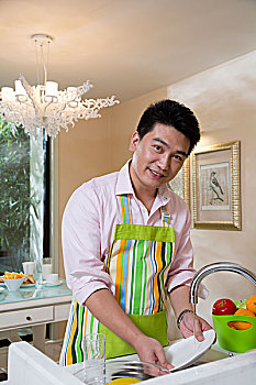 全天保姆多少錢不住家？如何選擇合適的全天保姆服務(wù)