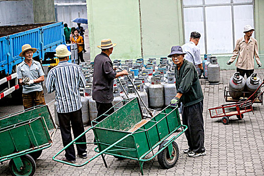 天津育嬰嫂多少錢？你需要了解的價格和選擇！