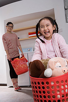 北京當(dāng)住家保姆多少錢？全方位解析保姆價(jià)格與服務(wù)內(nèi)容