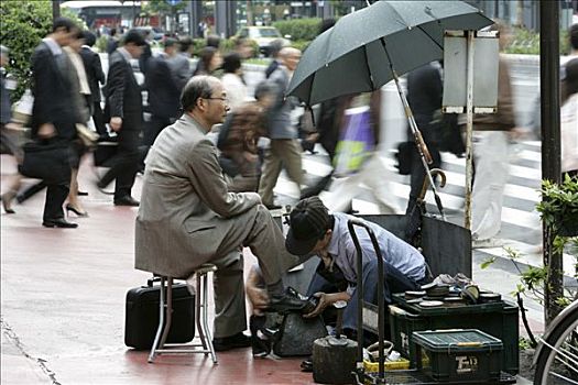 國外保姆多少錢一月？揭秘高品質保姆服務的價格與價值