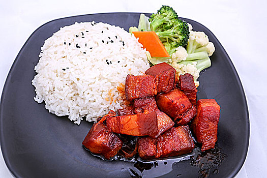 上海做飯的小時工多少錢？探索上海家庭做飯小時工市場
