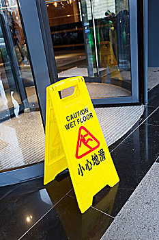 香港鐘點保潔工多少錢？找對服務，省時省力更省錢！