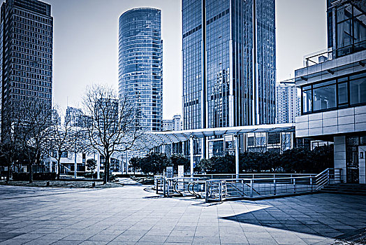 杭州市保姆工資多少錢(qián)？全面解析與職場(chǎng)前景