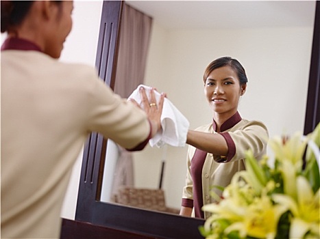 北京干一份家政多少錢(qián)？家政服務(wù)市場(chǎng)揭秘，幫你省心又省力！